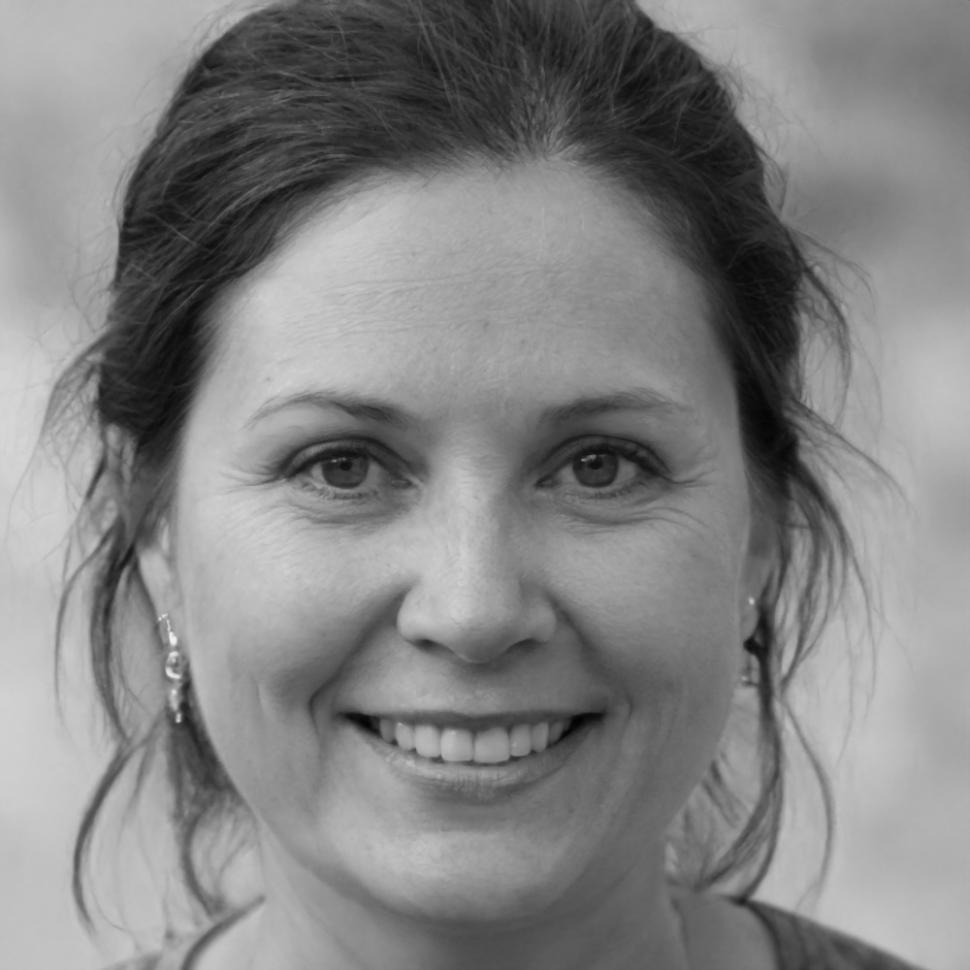 Testimoni pelanggan yang puas dengan layanan rangkaian bunga Jilintos Virandro